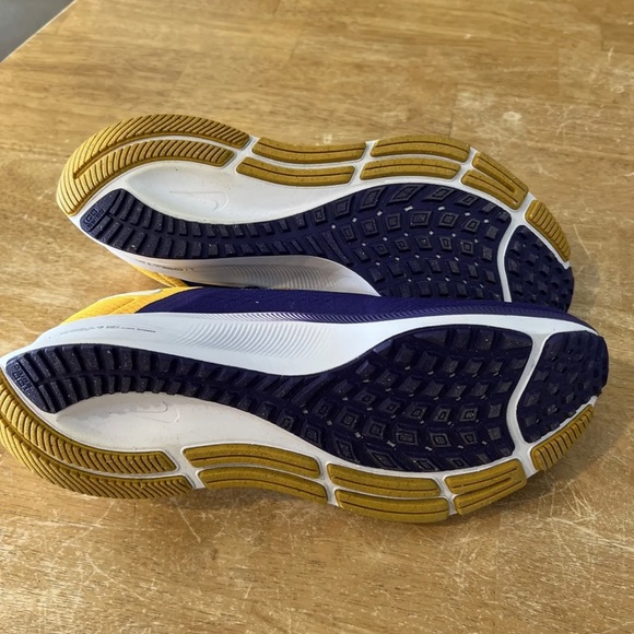 Nike Unisex Purple Zoom Pegasus Running Shoe - Picture 7 of 7